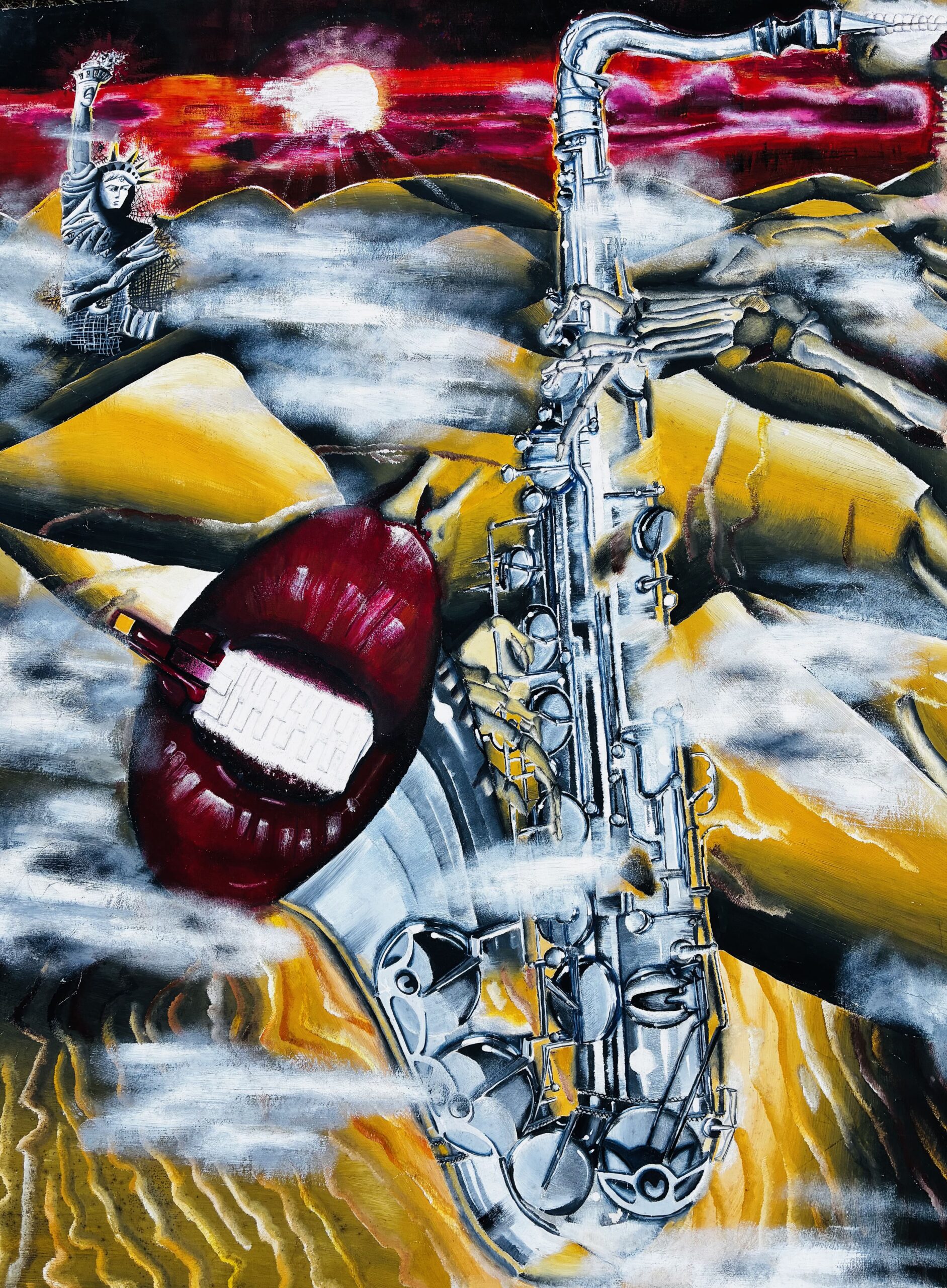 Un squelette fait du saxophone mais aucun son ne sort car l'embouchure du saxophone est fermée par une bouche avec une fermeture éclair à la place des dents. l'arrière plan est représenté par un désert et une statue de la liberté qui se désagrège.